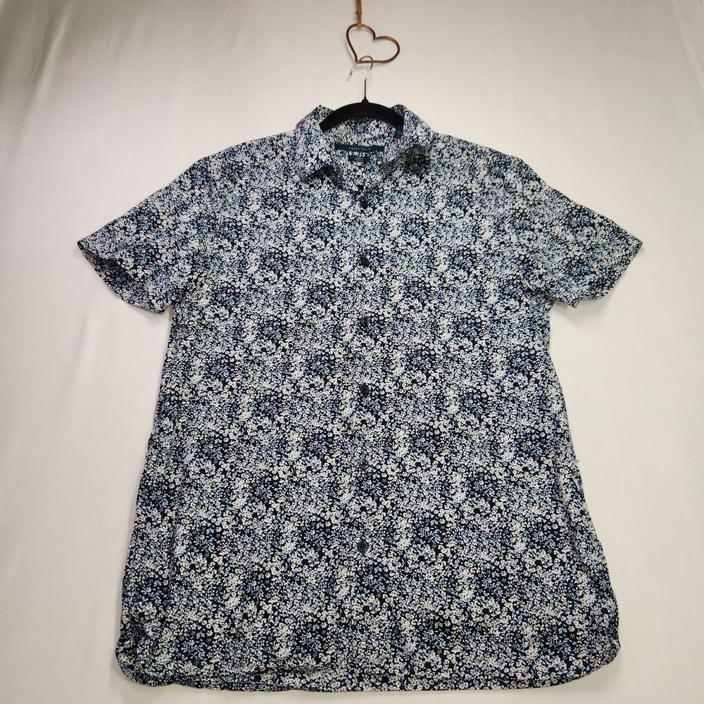 ⭐️Perry Ellis Men’s Medium Short Sleeve Button-Up – Slim Fit Stretch Travel